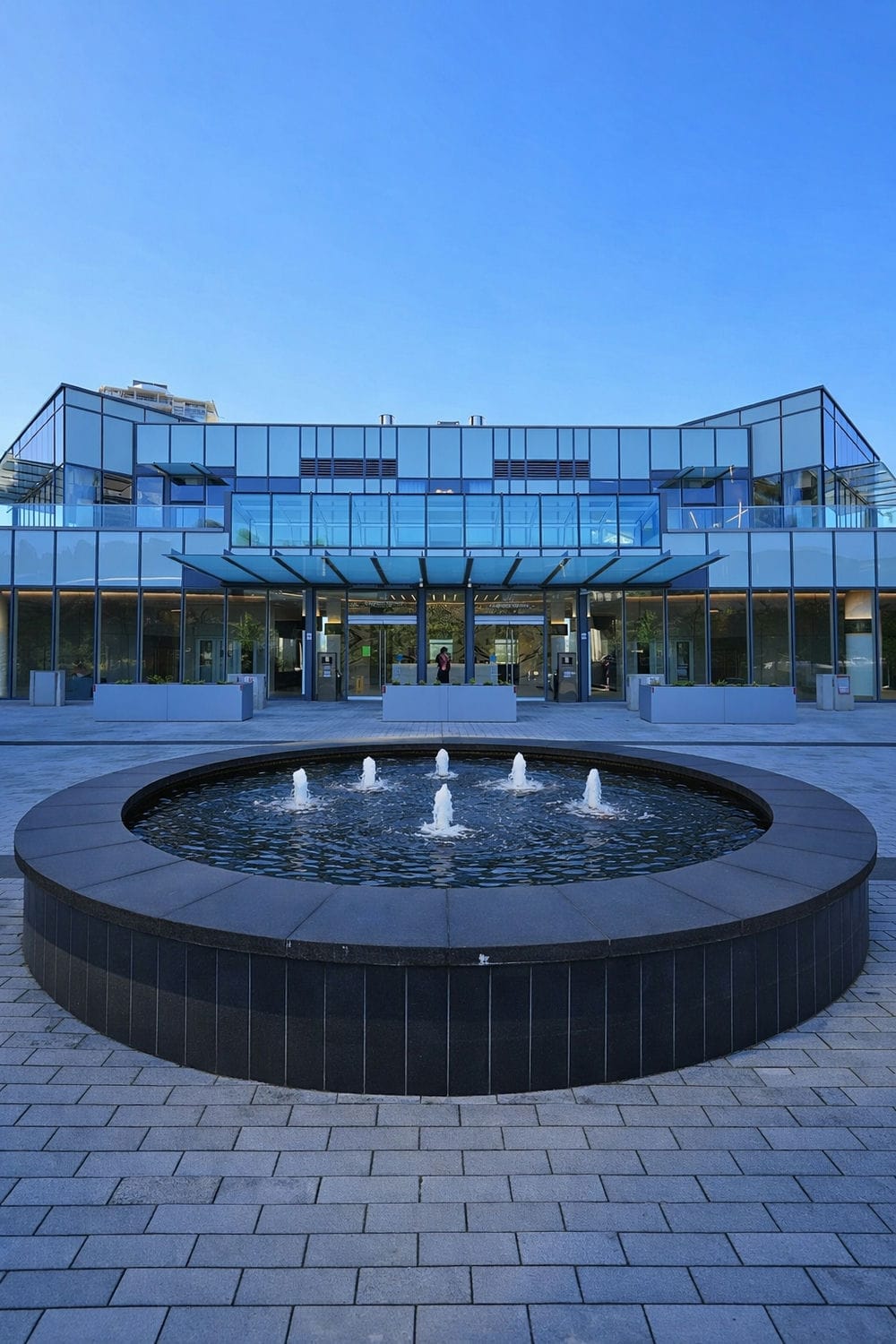 commercial water feature contractor